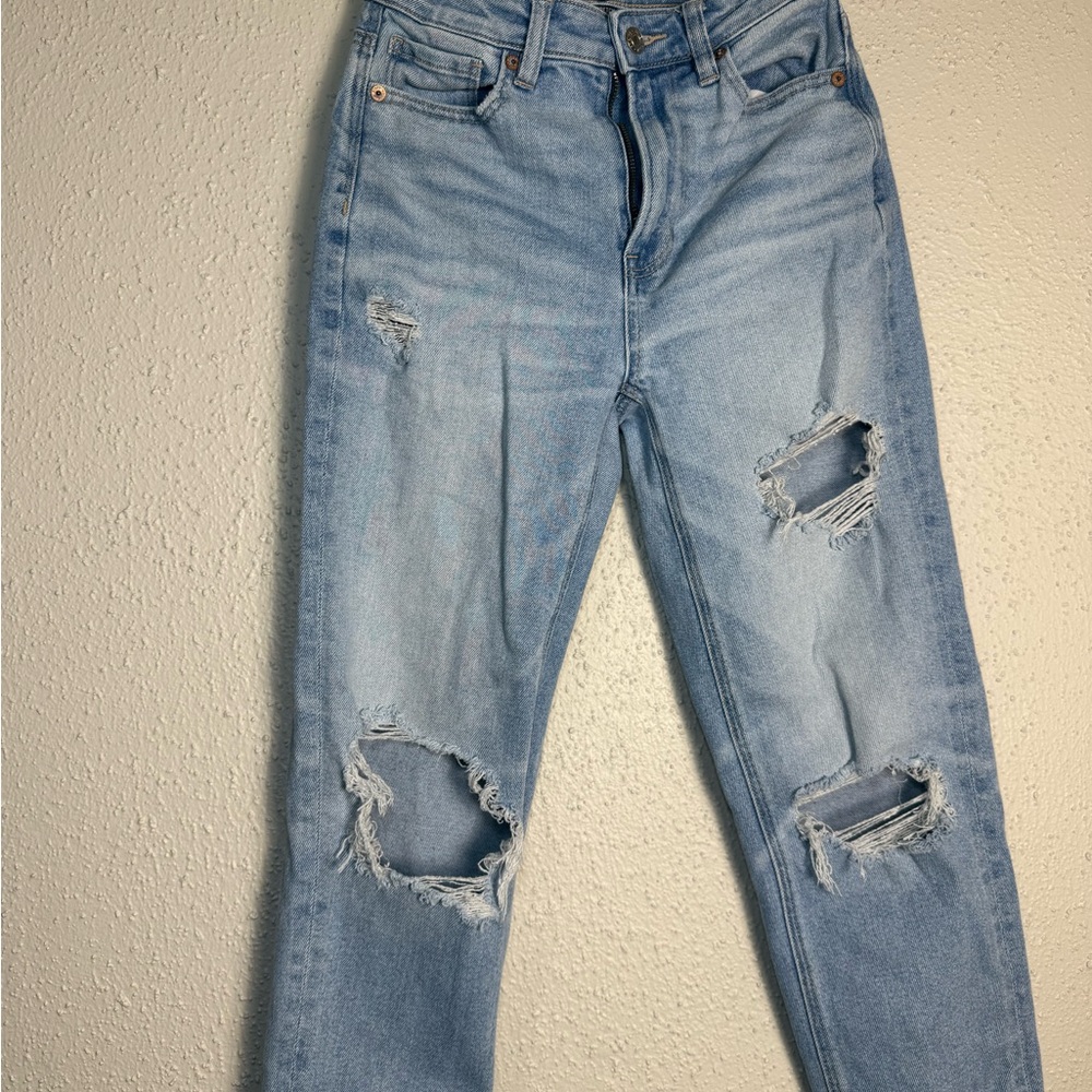 American Eagle Mom Straight Leg Light Blue Jeans Size 00 Short